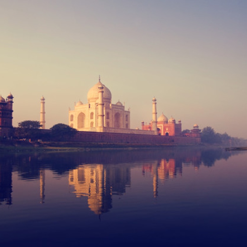 A picture of Taj mahal